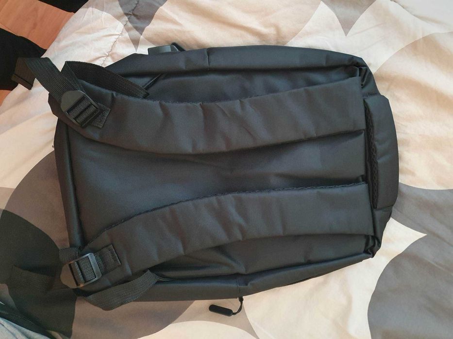 Smartbackpack с USB / Умна раница с USB