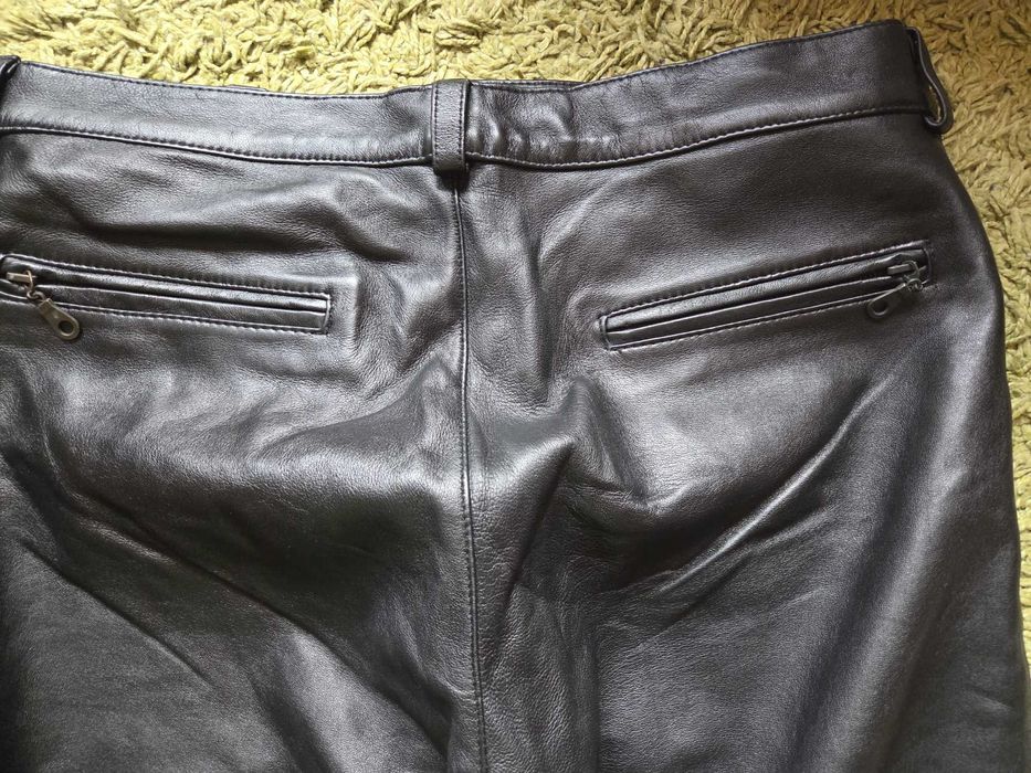 Pantaloni din piele naturala pentru barbati