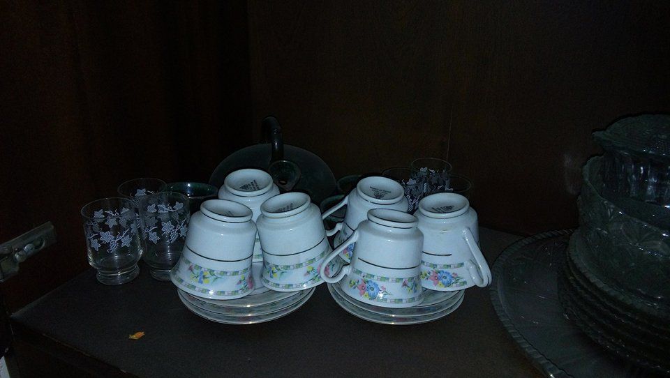 Сервизи стъкло и порцелан