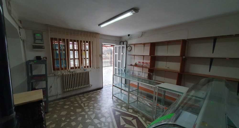 Spațiu comercial de închiriat în Ștefănești, Vâlcea