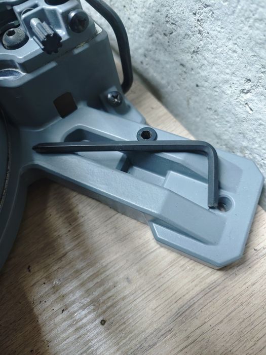 Циркуляр Black and Decker