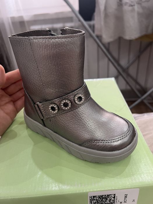 Зимняя детская обувь