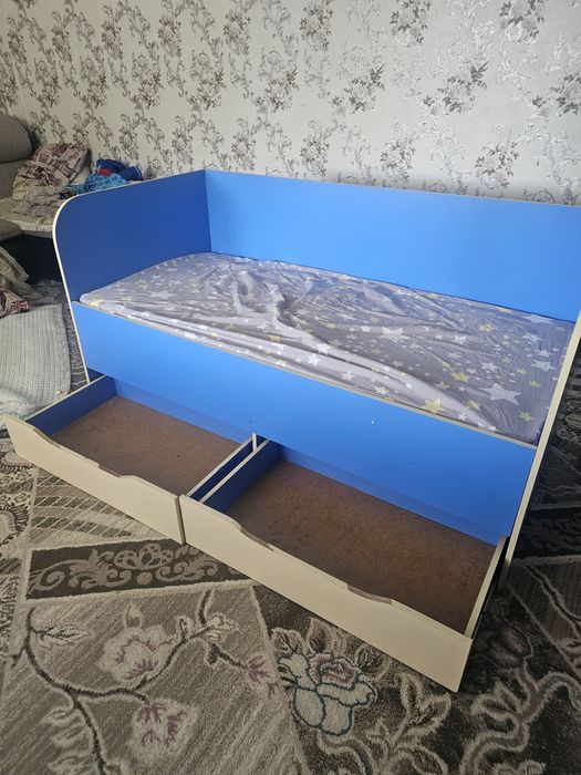 Срочно продам детскую кровать