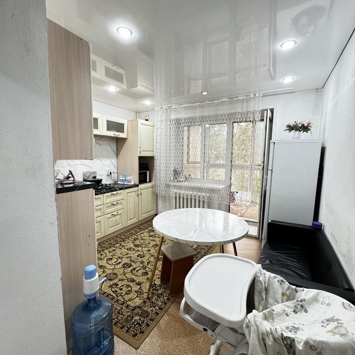 Продам 2 комн рвйон. Уют  3/5  63 м.кв