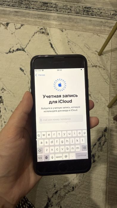 Продам iphone se 2020