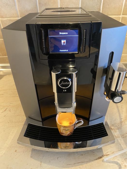 Кафемашина Jira E8