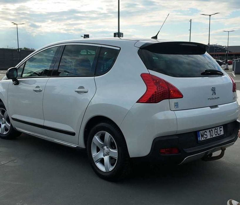 Peugeot 3008 2.0 HDI Hibrid 4x4 Automata , 2013  in stare superba 250.000 km reali , consum foarte redus , 163 cp + 37 cp  4 moduri de condus
