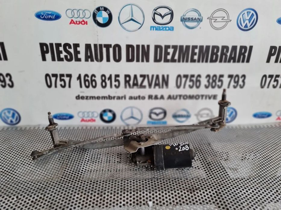 Ansamblu Motoras Stergatoare Vw Golf 4 Bora - Dezmembrari Arad