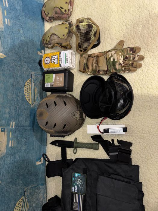 Replica (ak47) cu accesorii