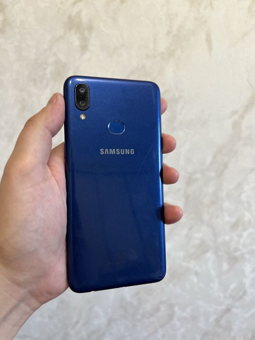 Продам Samsung A10s.