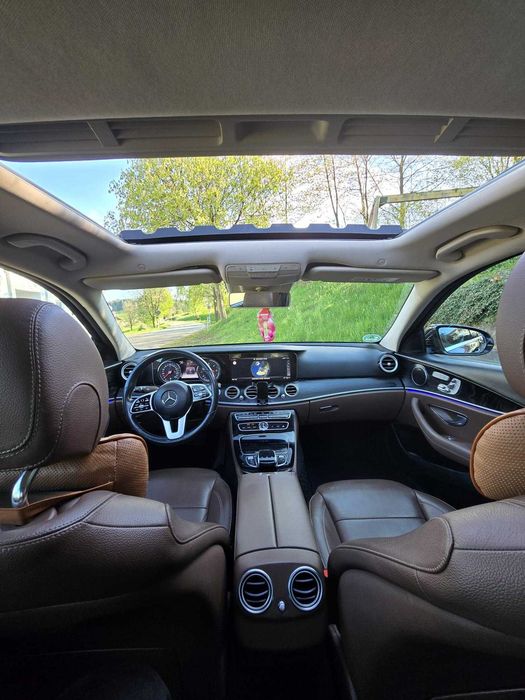Mercedes-Benz E300 Automatic Под Наем – Varna Shumen Burgas