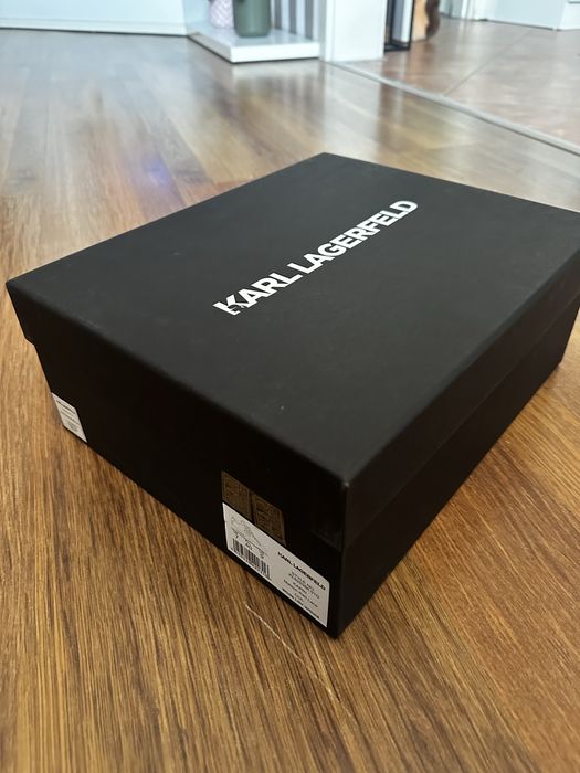 Нови дамски кецове Karl Lagerfeld