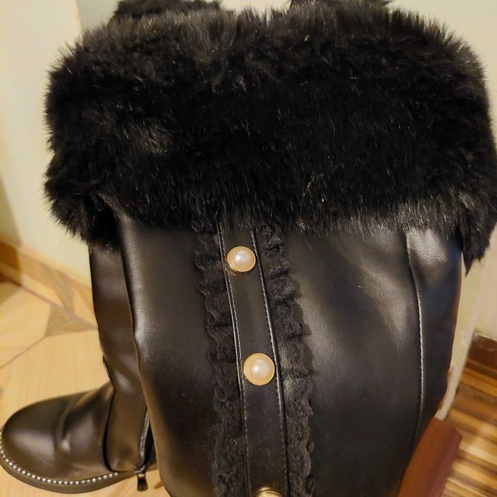 Cizme lungi blanite model epocă 36