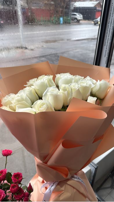 Цветы по акции.