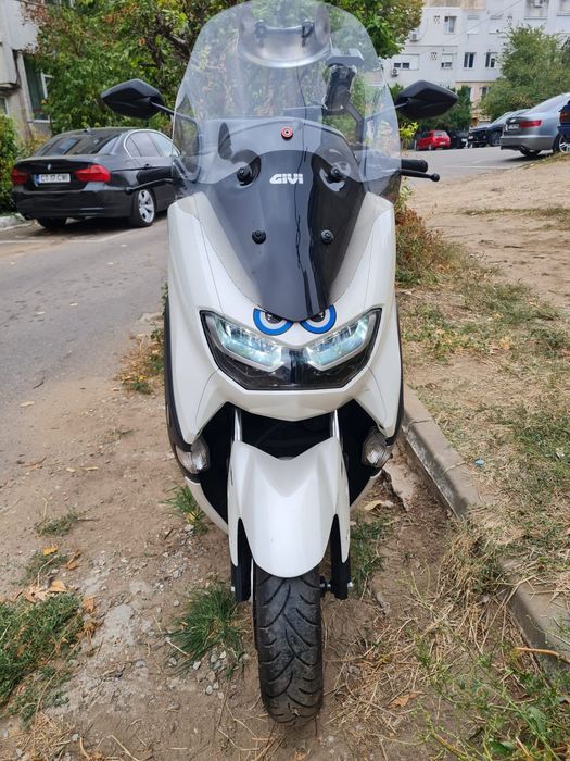 Vand Yamaha NMAX 125 an 2024  6750 km ITP Mai 2027 Navigatie  Accesorii