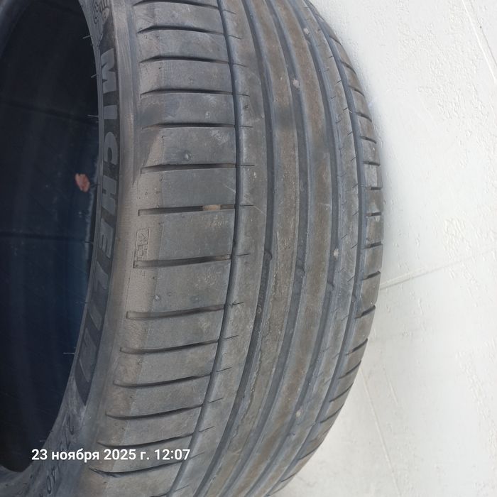 Шины 275/40/22  MICHELIN
