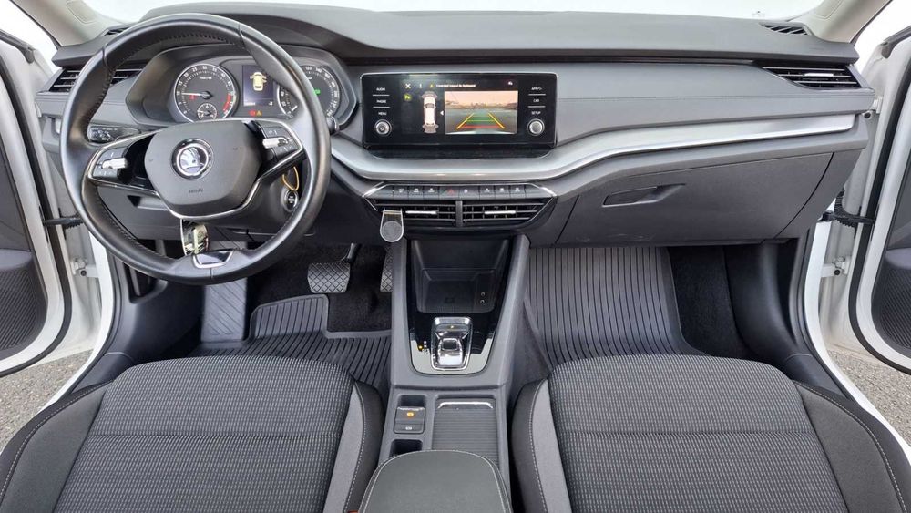 Octavia 2.0 TDi/150cp/DSG. Vând la 15350 €. Distribuție schimbată repr