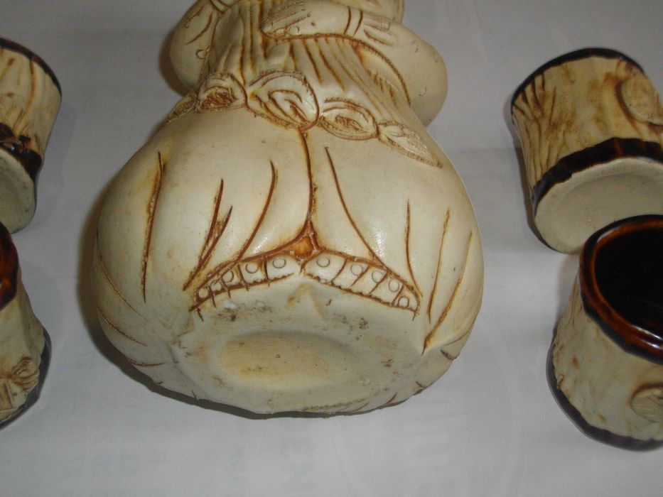 Стар Битов Сервиз За Ракия "Болград"-Бесарабски-Нов-Глинен-Кана/4 Чаши