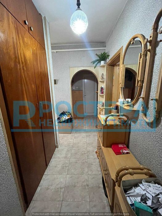 Продава се Тристаен апартамент в Търговище, Център - 95 кв.м за 1111 €/кв.м - Снимка #13