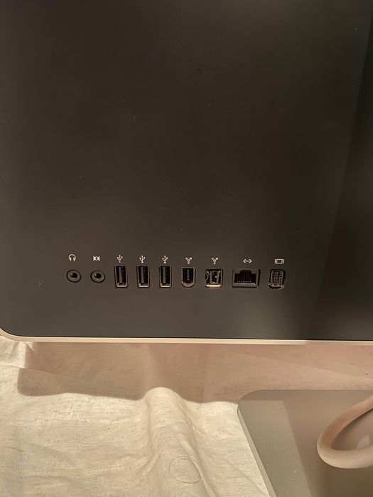 iMac 20” (2008) с операционна система – само 100 лв