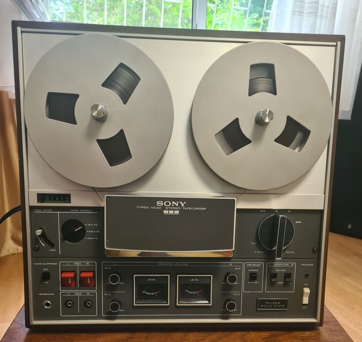 Magnetofon Sony TC-366