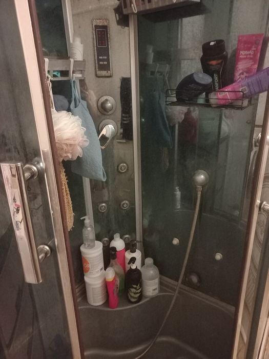 Продам душевую кабинку