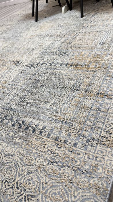 Диван и ковер 2*3