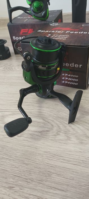 SET 2 Feedere FL Aqua Feeder 3.60 + 2 Mulinete FL Sparkler 5000