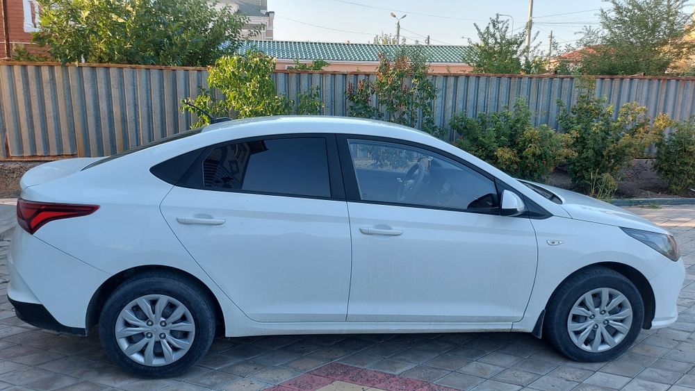 Легковая машина  Hyundai