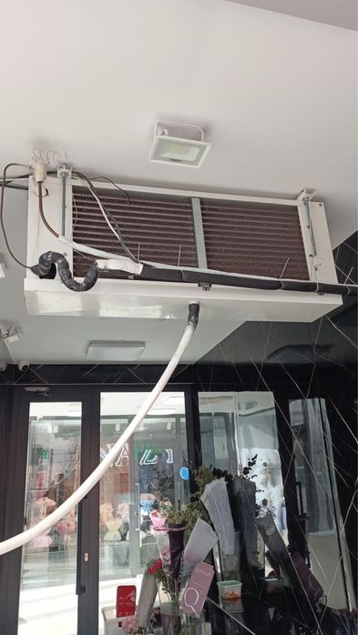 Продам холодильные агрегаты для цветочного