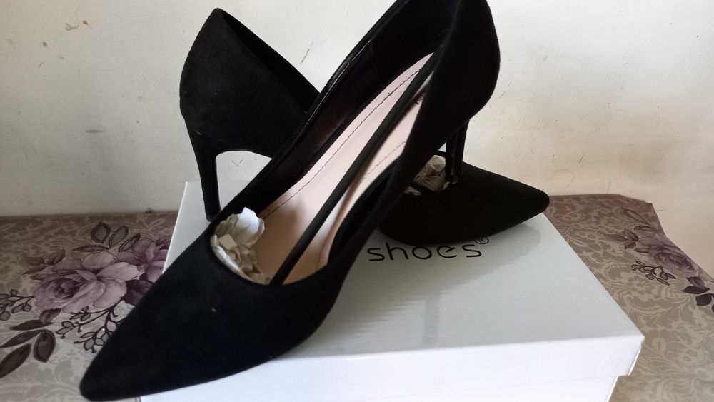 Pantofi dama ,noi, eleganti marime37