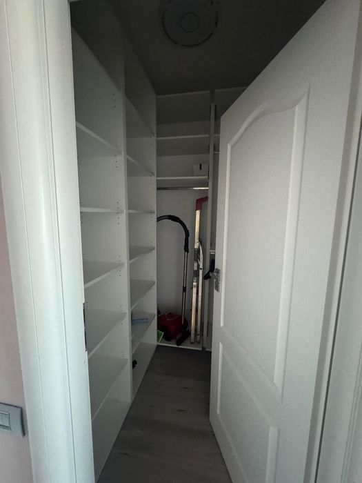 Închiriez apartament cu 2 camere cu loc parcare bloc nou str. Gh.  Doja