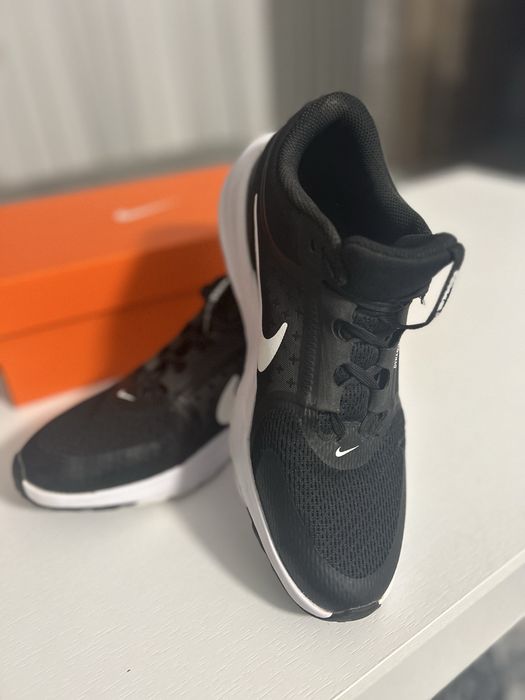 Nike Dynamic fit маратонки 39 номер