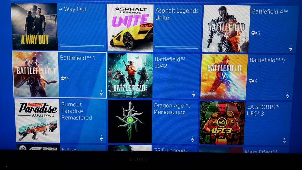 Playstation 4 PRO { 4K } HDR Bor. + Joystick + Games. GARANTIYA