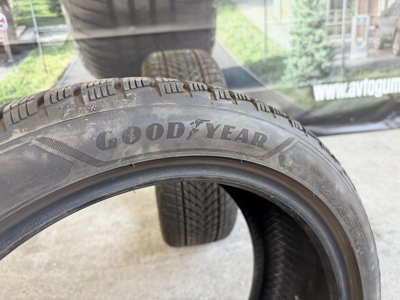 225/45/18 GOODYEAR 2бр