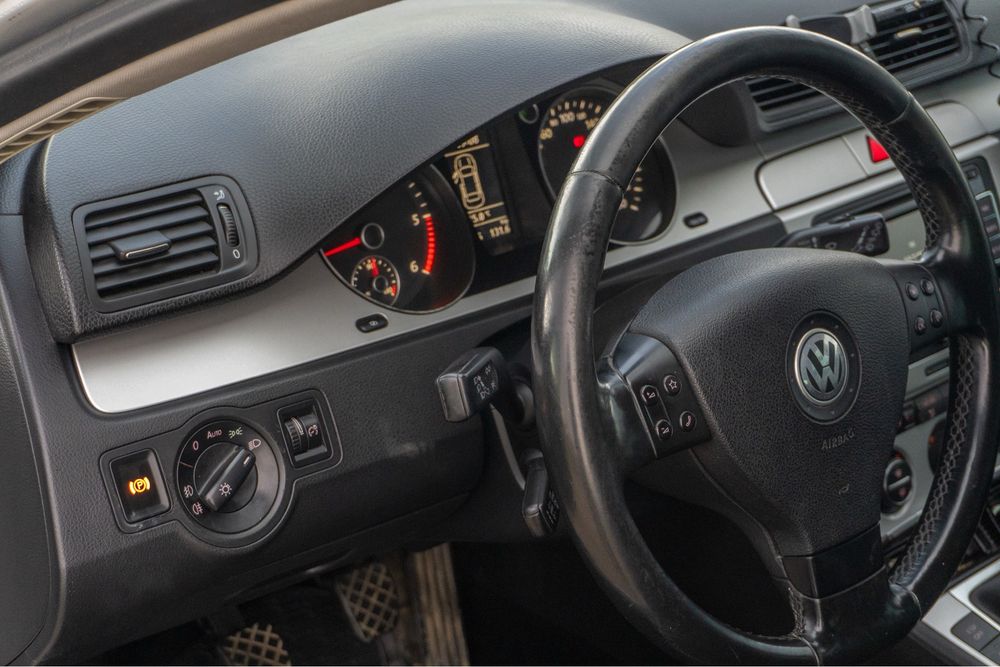 VOLKSWAGEN Passat 2009 — imagine 4