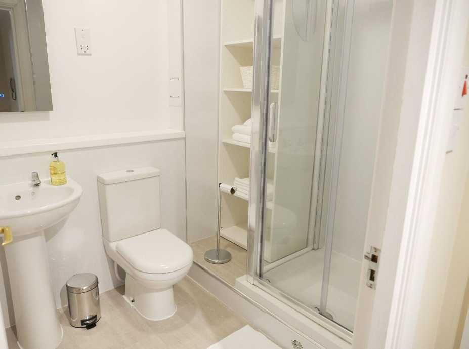 Дава се под наем Двустаен апартамент в Пловдив, Тракия - 64 кв.м за 265.2 € - Снимка #3