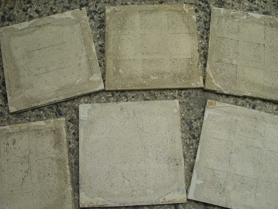 Фаянсови бели плочки 15/15 от соца