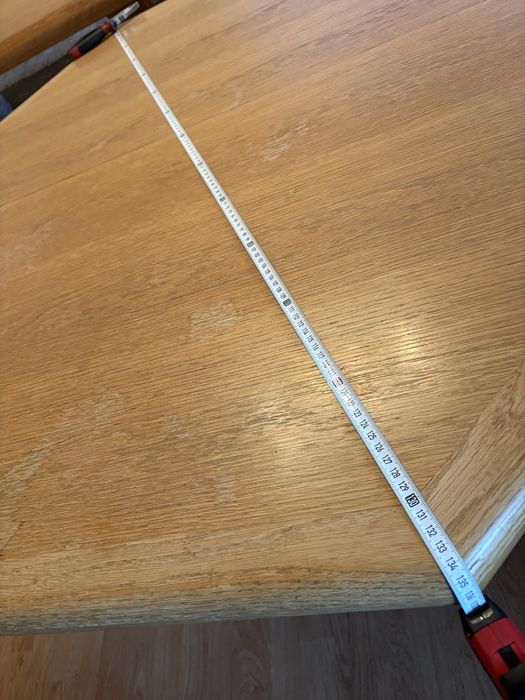 Масивни маси и столове