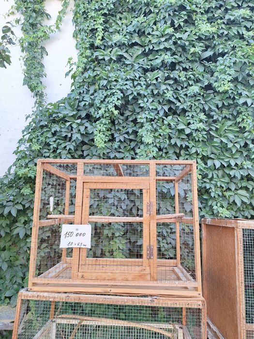 Продаются большие клетки для попугаев