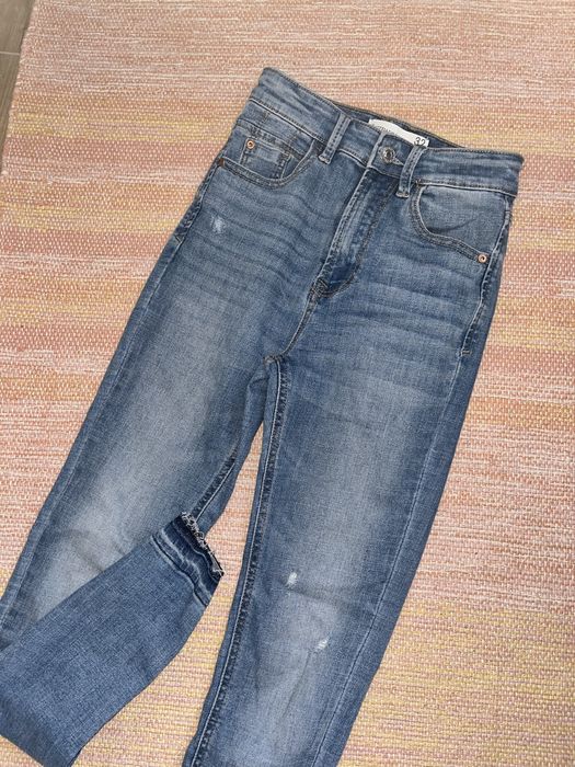 Slim дънки Stradivarius