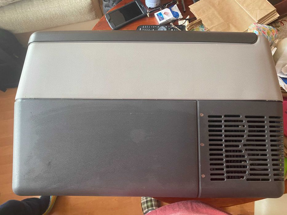 Автохладилник INDEL B TB 31A, хладилник фризер 12V/24V/230V