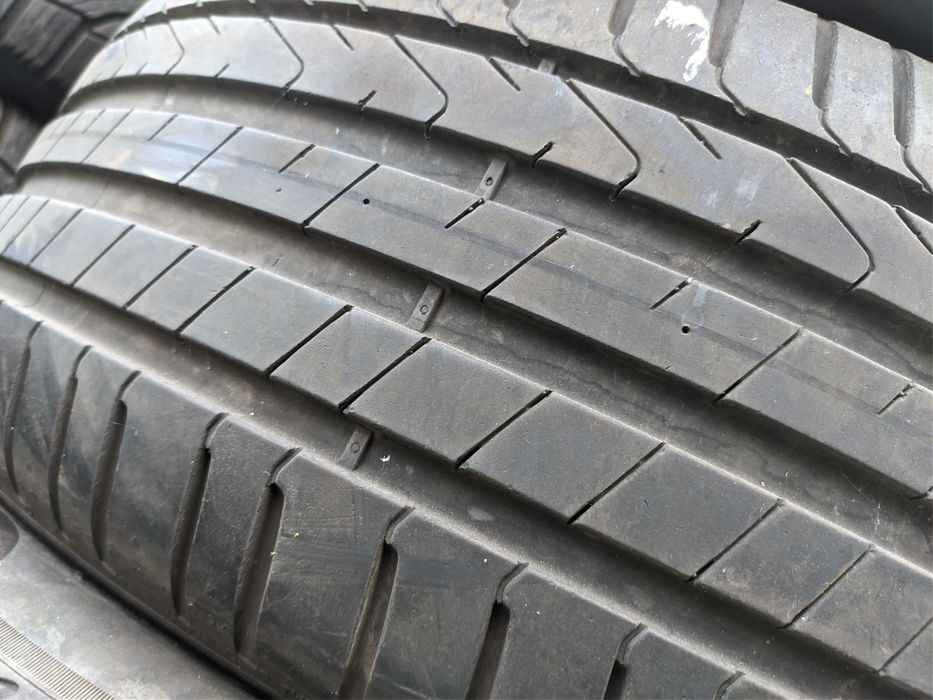 2бр Летни гуми 225 50 18 - Pirelli -
