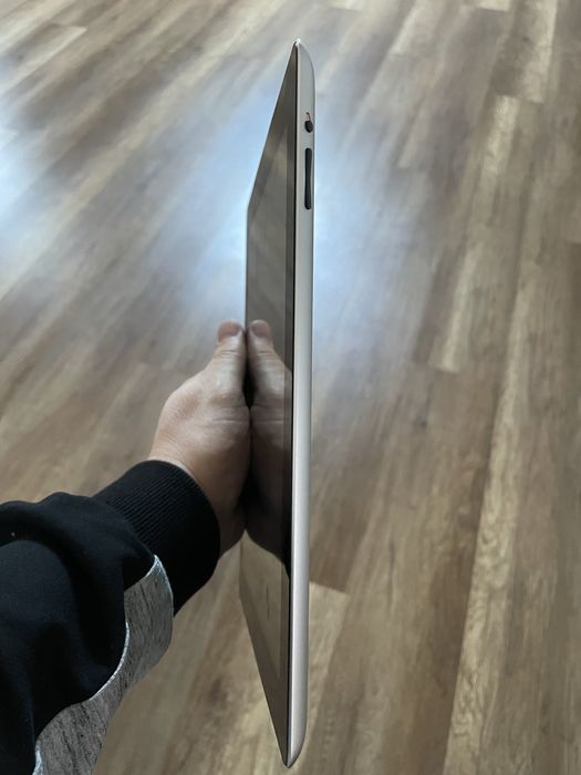 iPad 64GB memorie (detalii intreg sistemul in poza)