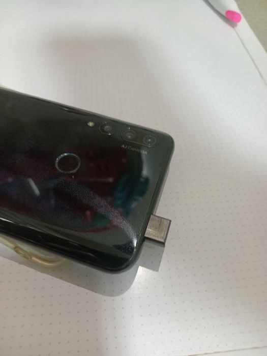 Срочно не дорого продается хороший телефон Huawei Y9 prime