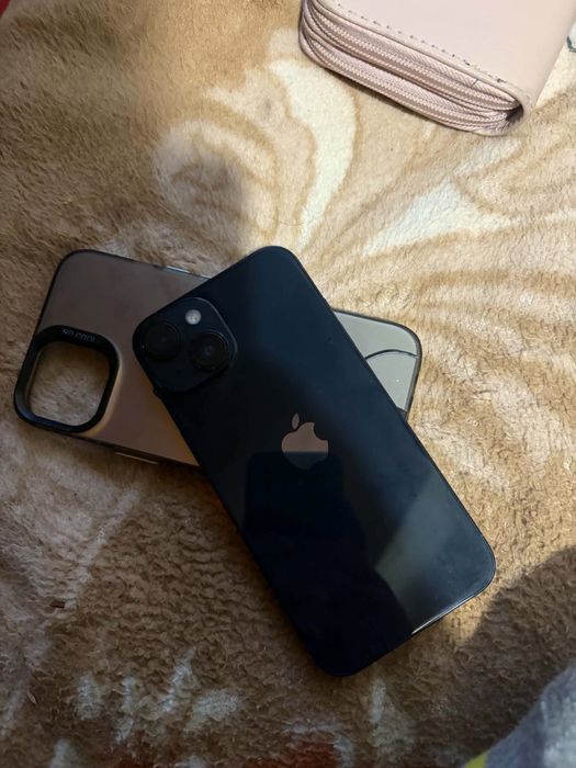 Iphone 14 bule nu este nimic schimbat in el