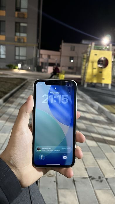 iPhone 11 белый