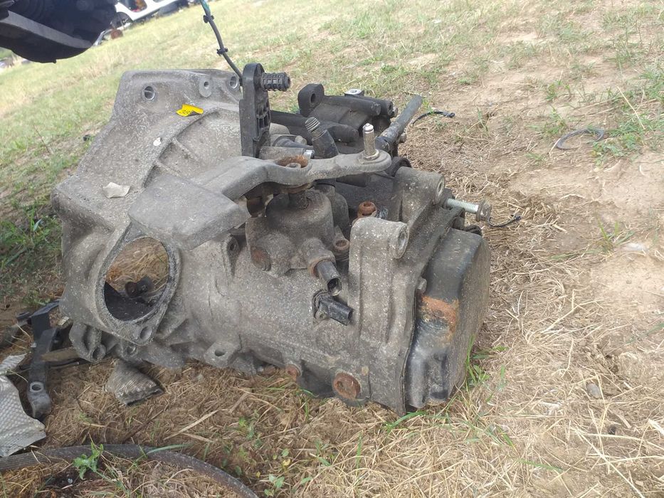 Cutie Viteze Skoda Rapid Fabia 3 Polo Ibiza 1.4 TDI Diesel CUS Manuala