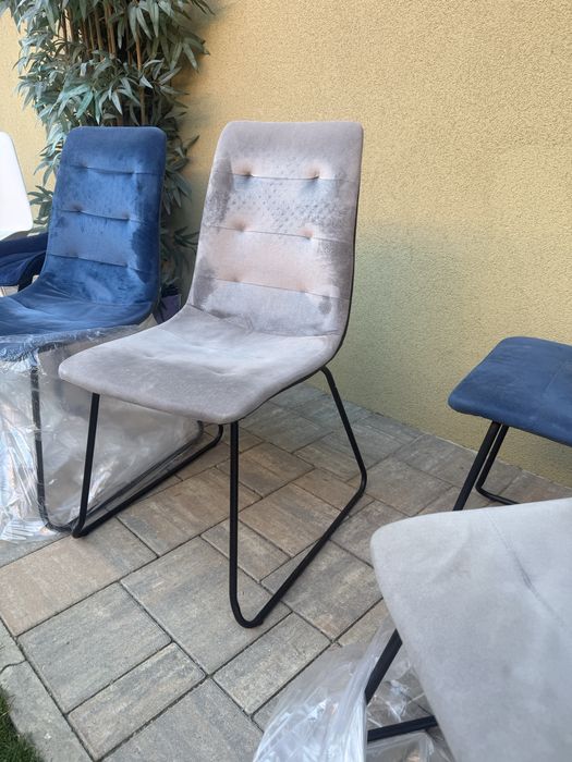 Vand 6 scaune si inca 2 bonus