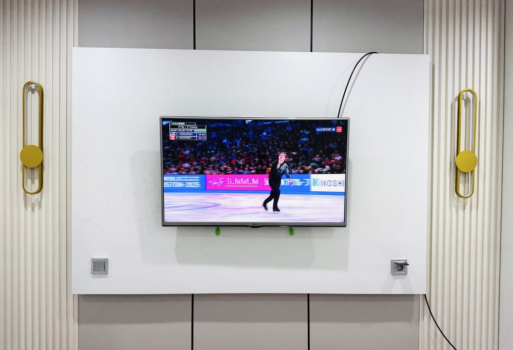 Продается телевизор LG